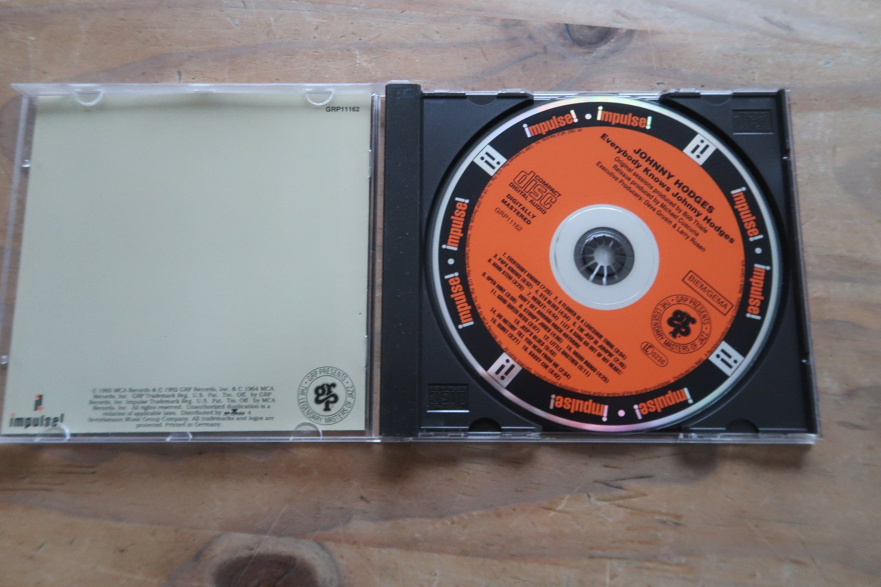 CDs: JOHNNY HODGES - EVERYBODY KNOWS - CD – D'occasion à Basel par Patiscat 3