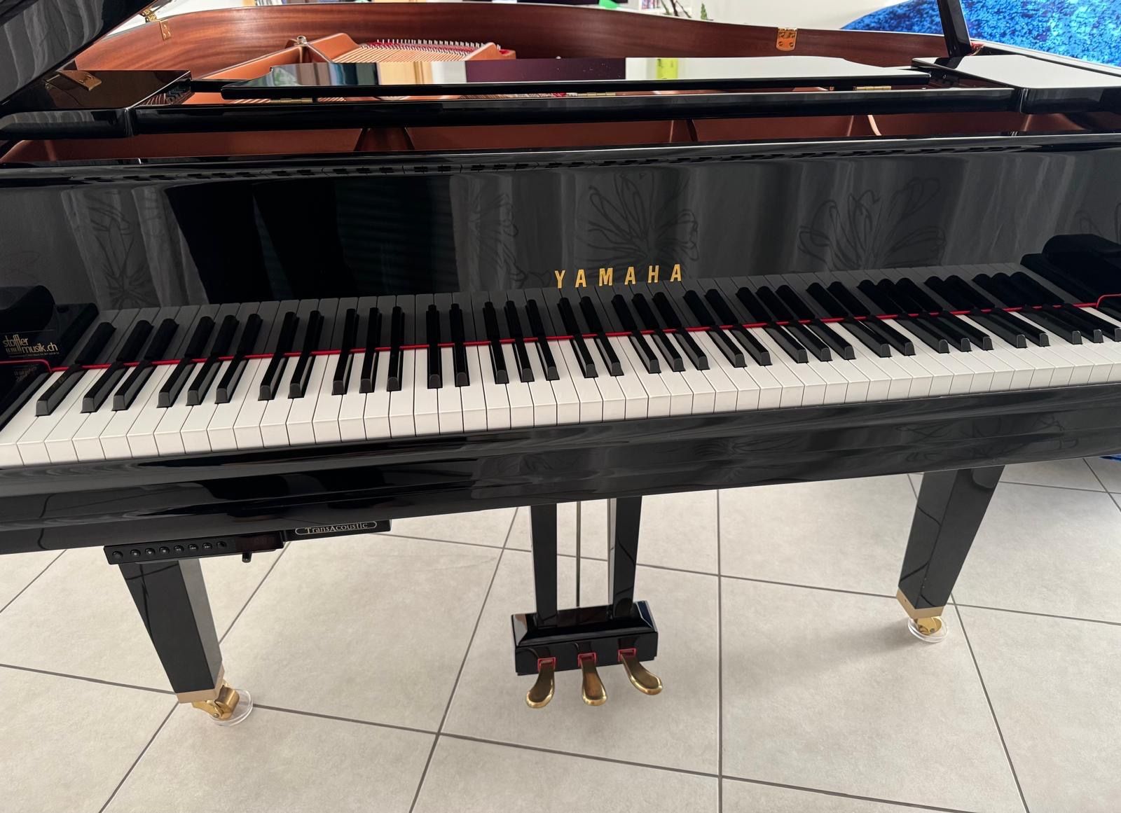 Yamaha Strumenti musicali: Flügel Yamaha GC1 TA PE – Usato da Breitenbach venduto da nic_w9gp