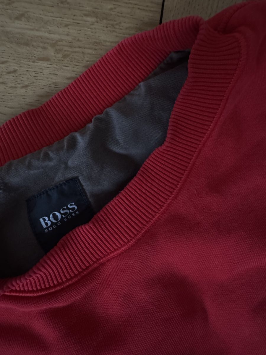Pullover & Sweatshirts: hugo boss sweater red – Gebraucht aus Otelfingen von mar_sy7r 1