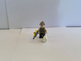 Lego Minifigur mit Zubehör gebraucht Zustand