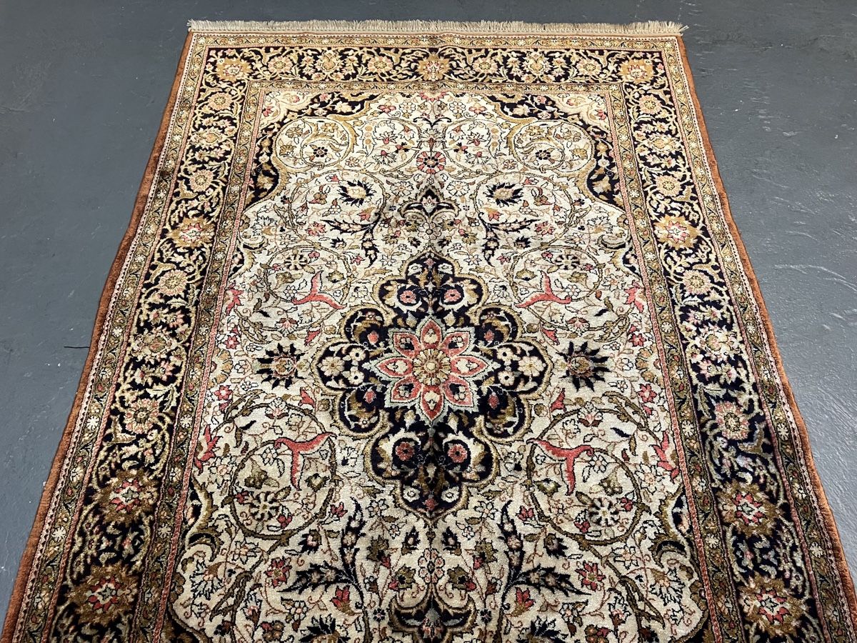 Teppiche: Seidenteppich Ghom  Perser165x105cm – Gebraucht aus Zürich von otomado 3