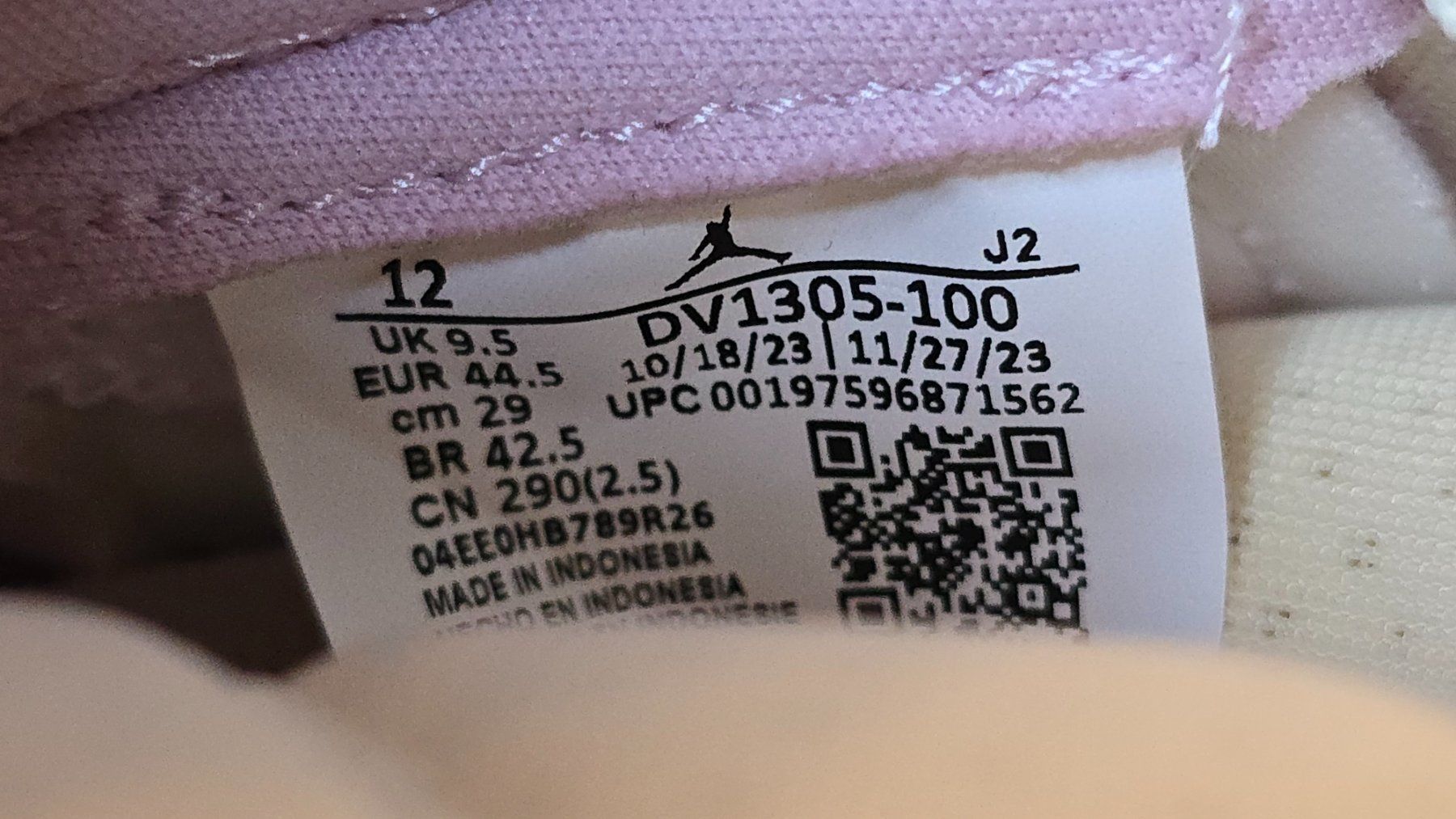 Jordan Scarpe da uomo: Jordan 1 High Zoom Air CMFT 2 EU 44.5 – Nuovo (secondo la descrizione) da Wallisellen venduto da theblacksheep 8