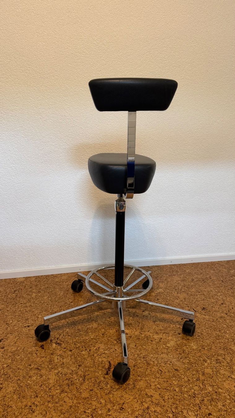 Vitra Seggioloni: Original Vitra "Perch Stool"  Arbeitsstuhl von George Nelson – Usato da Aadorf venduto da PMbaer 1