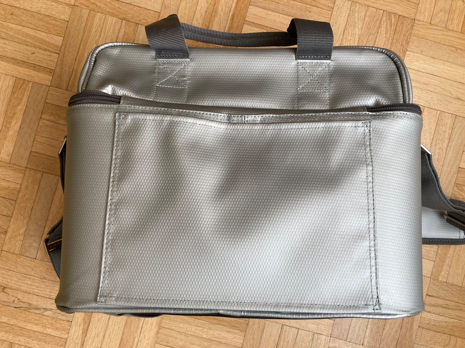 BREE Punch 53 Beauty Case Tasche Plane silber NEU Kosmetik (Neu und ...