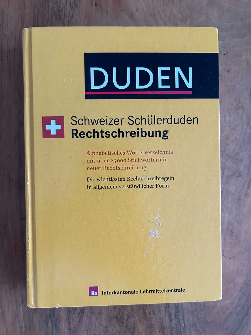 Libri: DUDEN - Schweizer Schülerduden Rechtsschreibung – Usato da Küsnacht ZH venduto da filo_fila8700