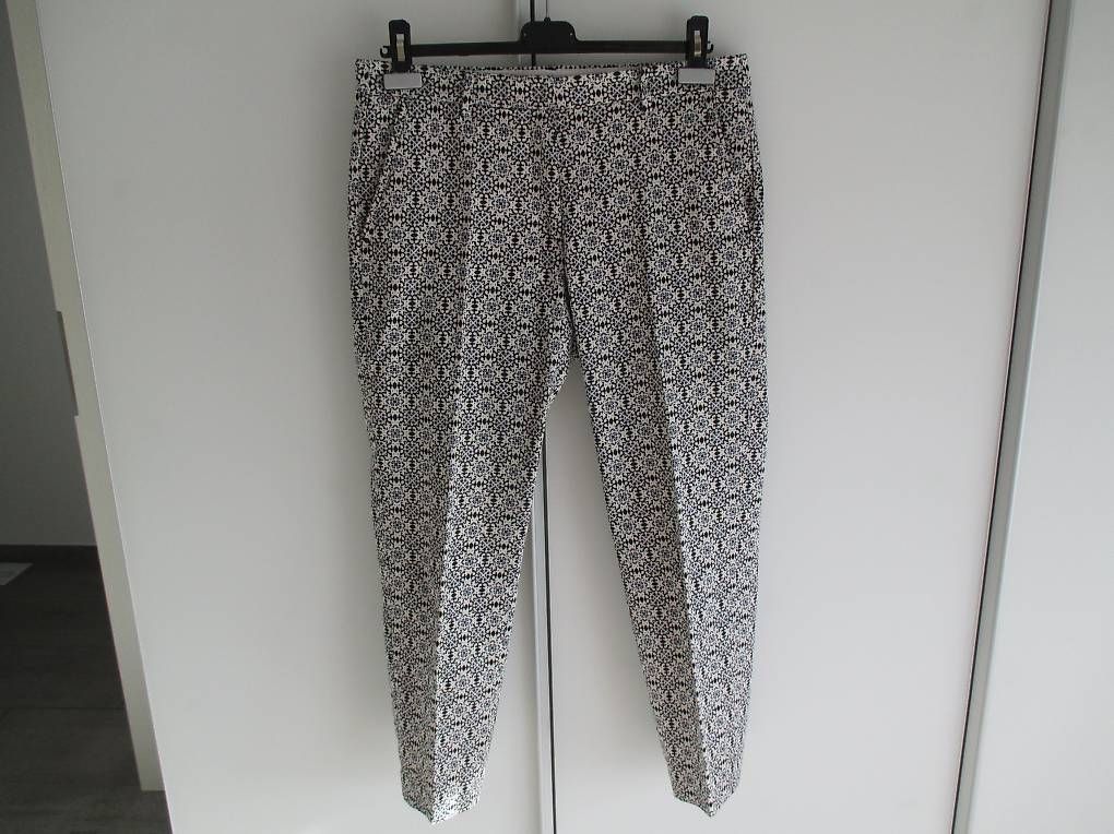 Hosen: Hose, beige/schwarz/dunkelblau, Grösse 40 – Neu (gemäss Beschreibung) aus glattfelden von carlo046