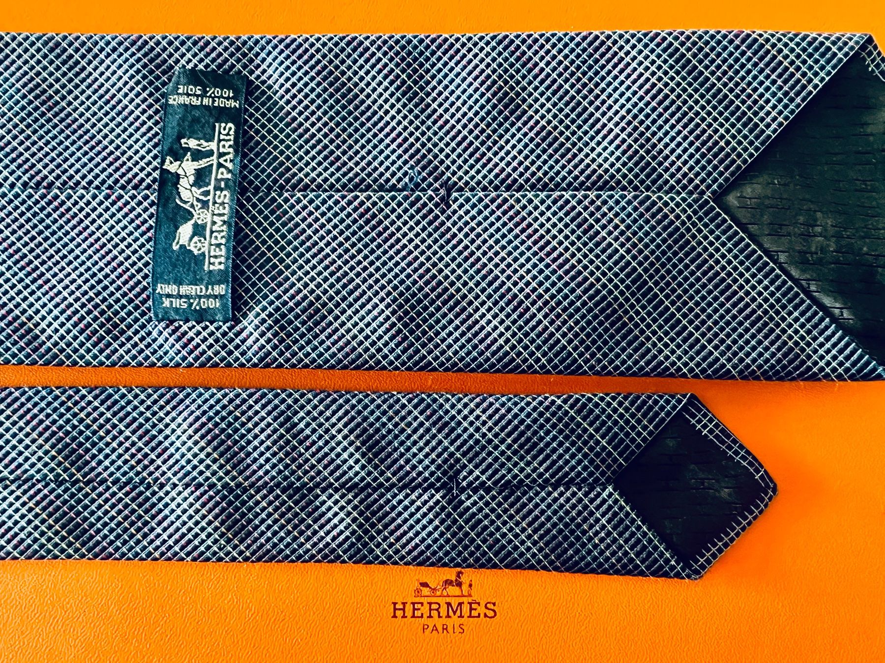 Hermès Krawatten: Cravate HERMES-Paris „Multicolor Net“ - avec box original – Neu (gemäss Beschreibung) aus Le Mont-sur-Lausanne von luxurylover 3