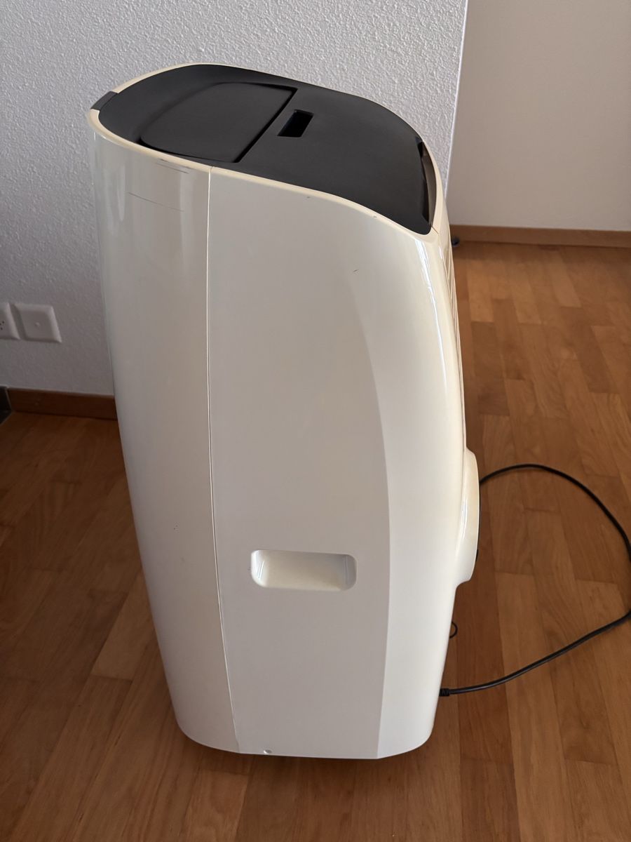 De'Longhi Klimageräte: Mobiles Klimagerät – Gebraucht aus Zug von katzemia01 1