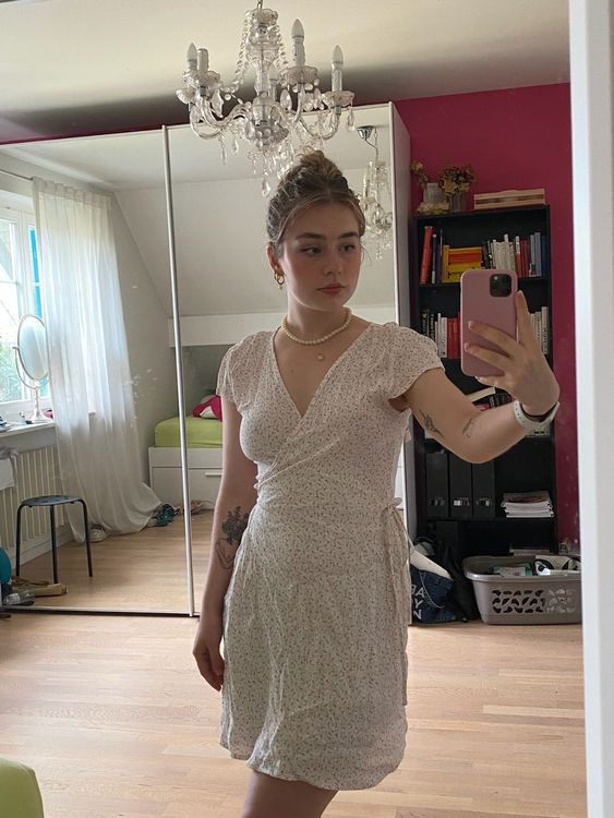 Brandy Melville wrap dress | Kaufen auf Ricardo