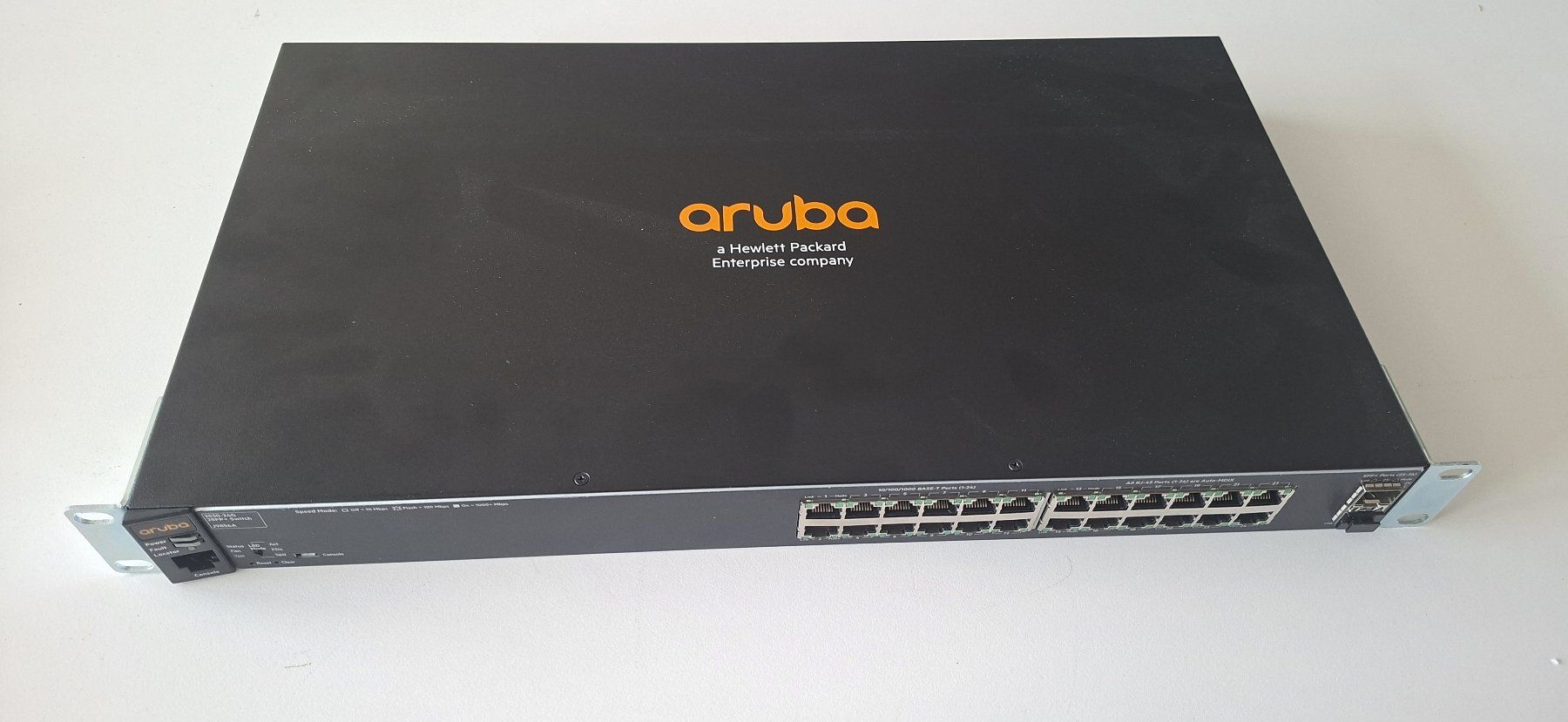 Hewlett Packard Hub & Switch: HP aruba 25-30-24G 2SFP+ Switch – Usato da Niederönz venduto da Northrop_B2