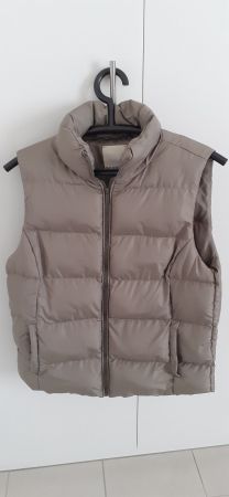 neues Gilet wattiert in beige, Grösse M / 42