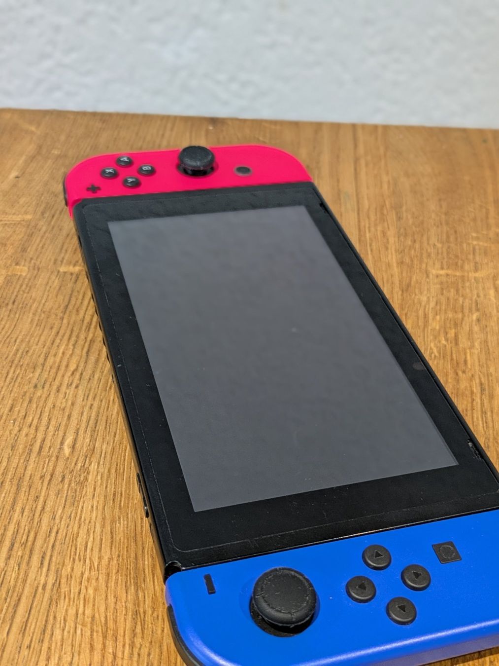 Nintendo Consoles: Nintendo Switch Edition Evoli-Pikachu +1 Jeu – D'occasion à Saillon par Minilu08 3