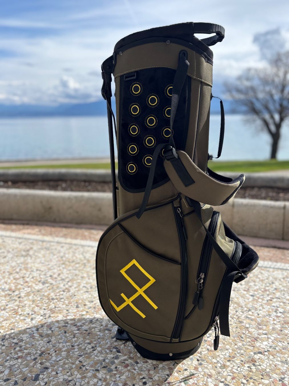 Borse: FOREPLAYER exclusive golf bag Limited Edition 1/50 – Nuovo e nell'imballaggio originale da Lausanne venduto da FOREPLAYER 2