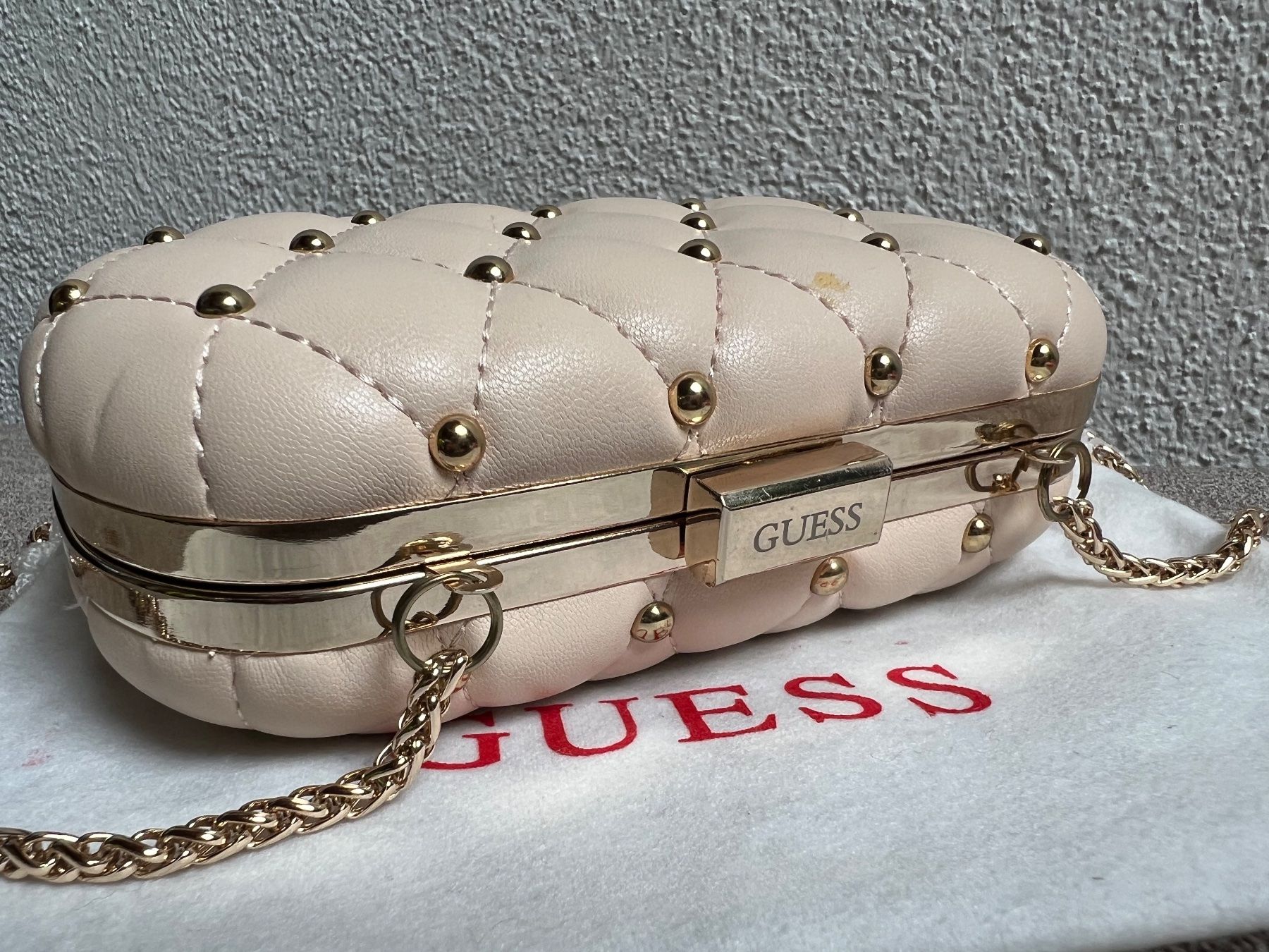 Guess Borse da donna: Niedliche Guess Clutch – Usato da Fischbach LU venduto da Dear.Luki 4