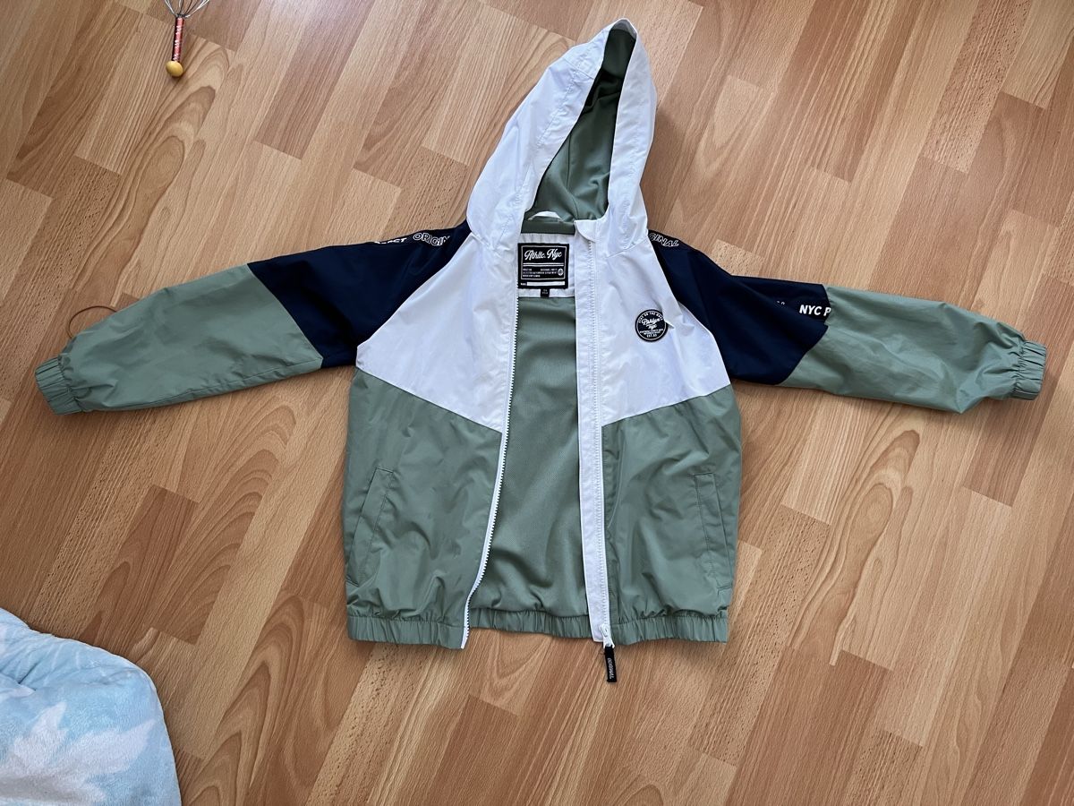C&A Giacche: Grüne windjacke gr 134 – Usato da Olten venduto da Sonjason