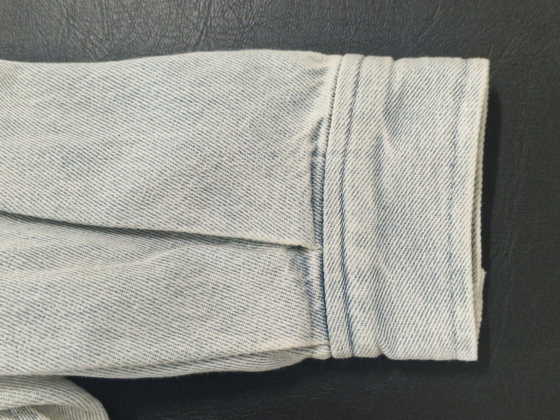Sandro Camicette: Sandro Jeanshemd Baumwolle hellblau mit Perlen Gr 0 neu – Nuovo (secondo la descrizione) da Meierskappel venduto da HeartWear 7