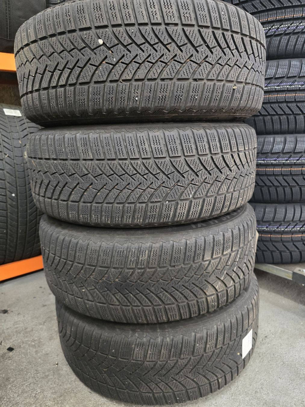 Pneumatici & Ruote complete: Opel Astra Winter Kompletträder  – Usato da Bilten venduto da lykuivku 1