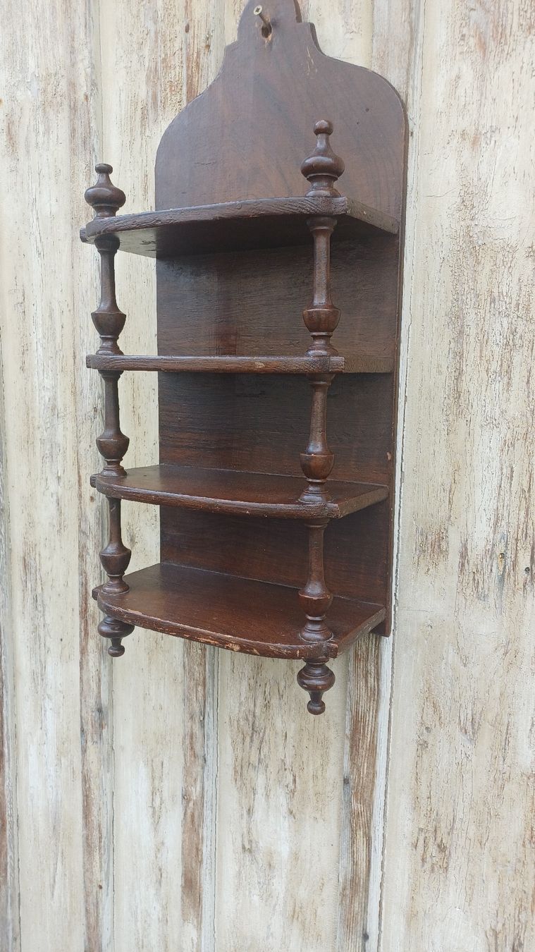 Articles en bois: Antikes Wandgestell Tanne  – D'occasion à Flawil par Naphtali