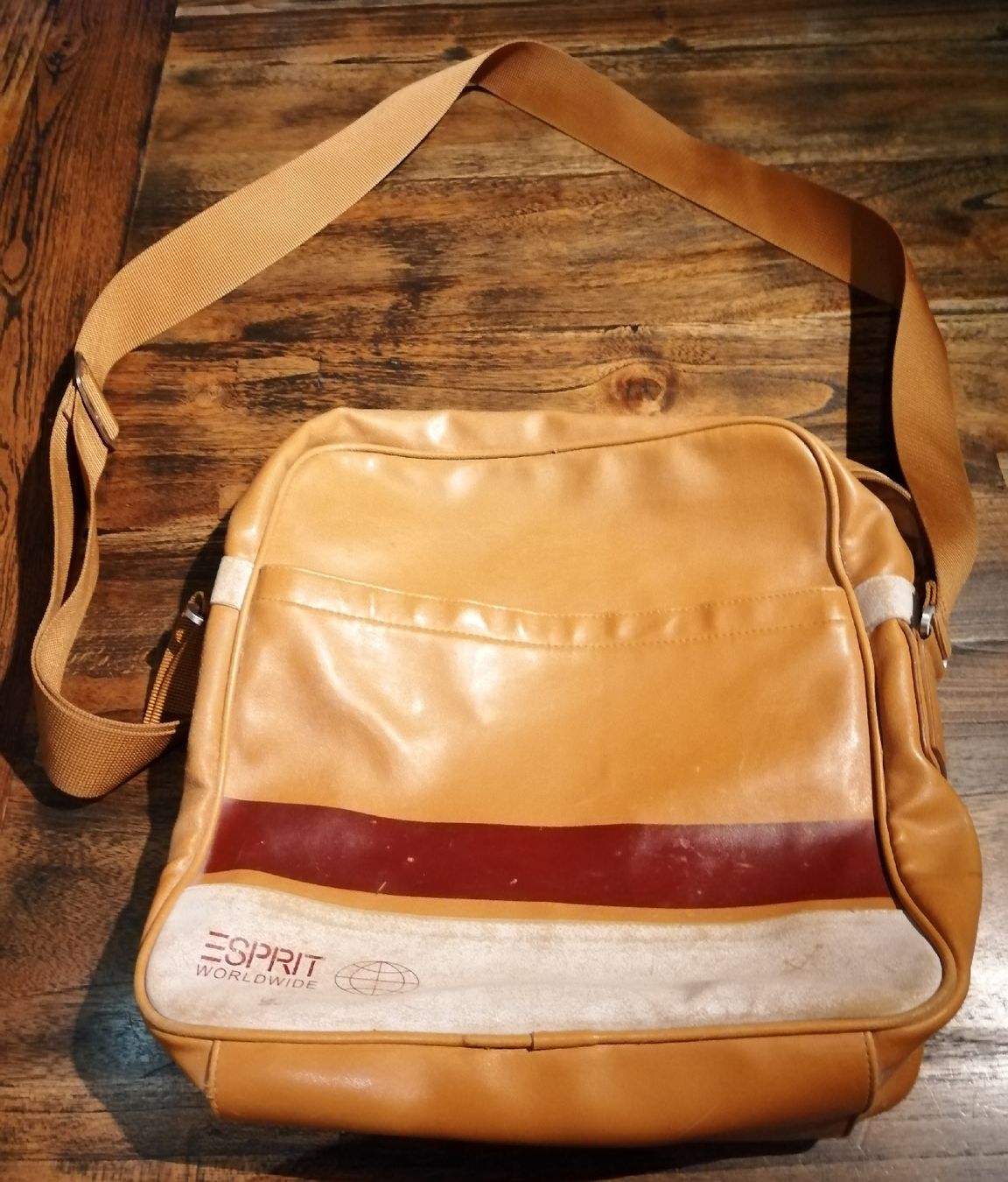 Altro in  Abbigliamento & Accessori: Sac Esprit Vintage orange brun  – Usato da Grugnay (Chamoson) venduto da Ultramab