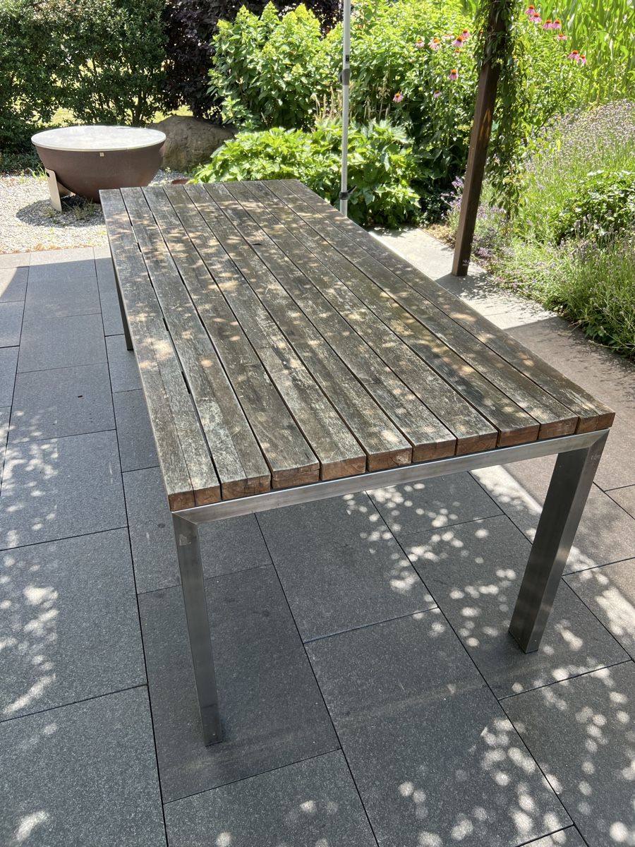 Tische: Gartentisch  – Gebraucht aus Nottwil von CorinneB86 1