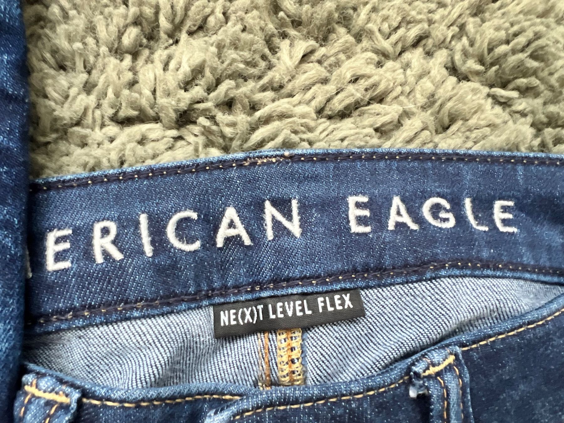 American Eagle Jeans: 2x American Eagle Jeans blau Grösse 29/30 – Nuovo (secondo la descrizione) da Langnau am Albis venduto da olimrt 2