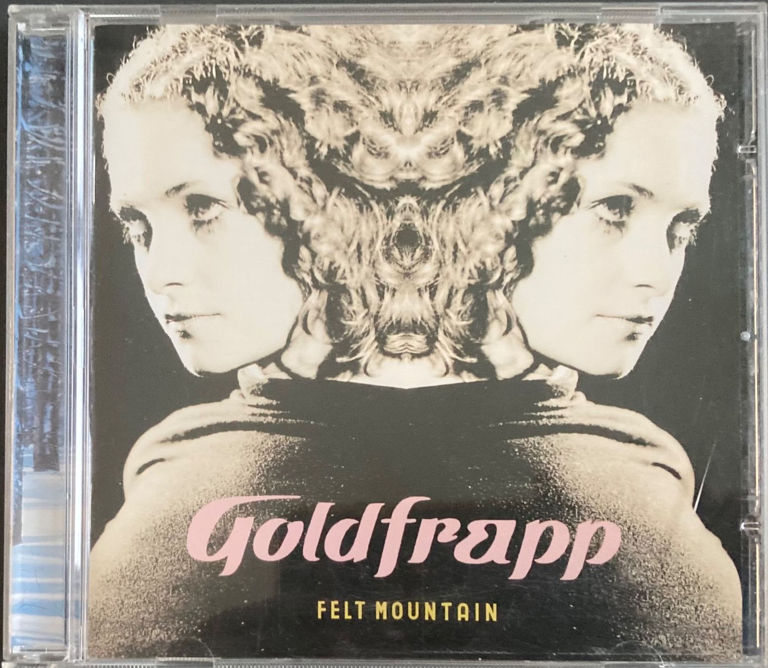 CD: GOLDFRAPP - FELT MOUNTAIN – Usato da Poliez-Pittet venduto da Newtown-Records