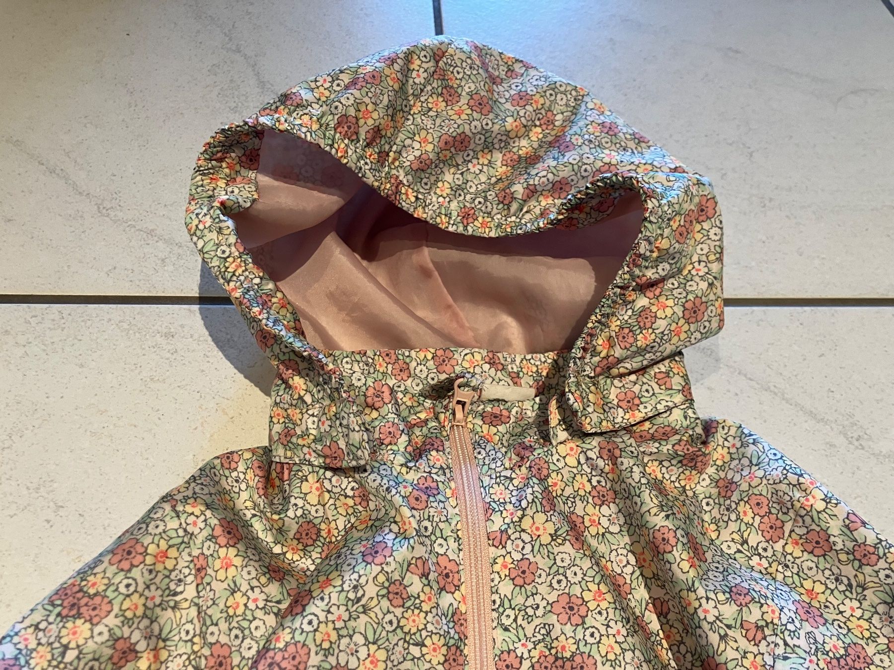 H&M Vestes & Manteaux: Leichte Windjacke Gr. 80 – D'occasion à Chur par steffeli04 1