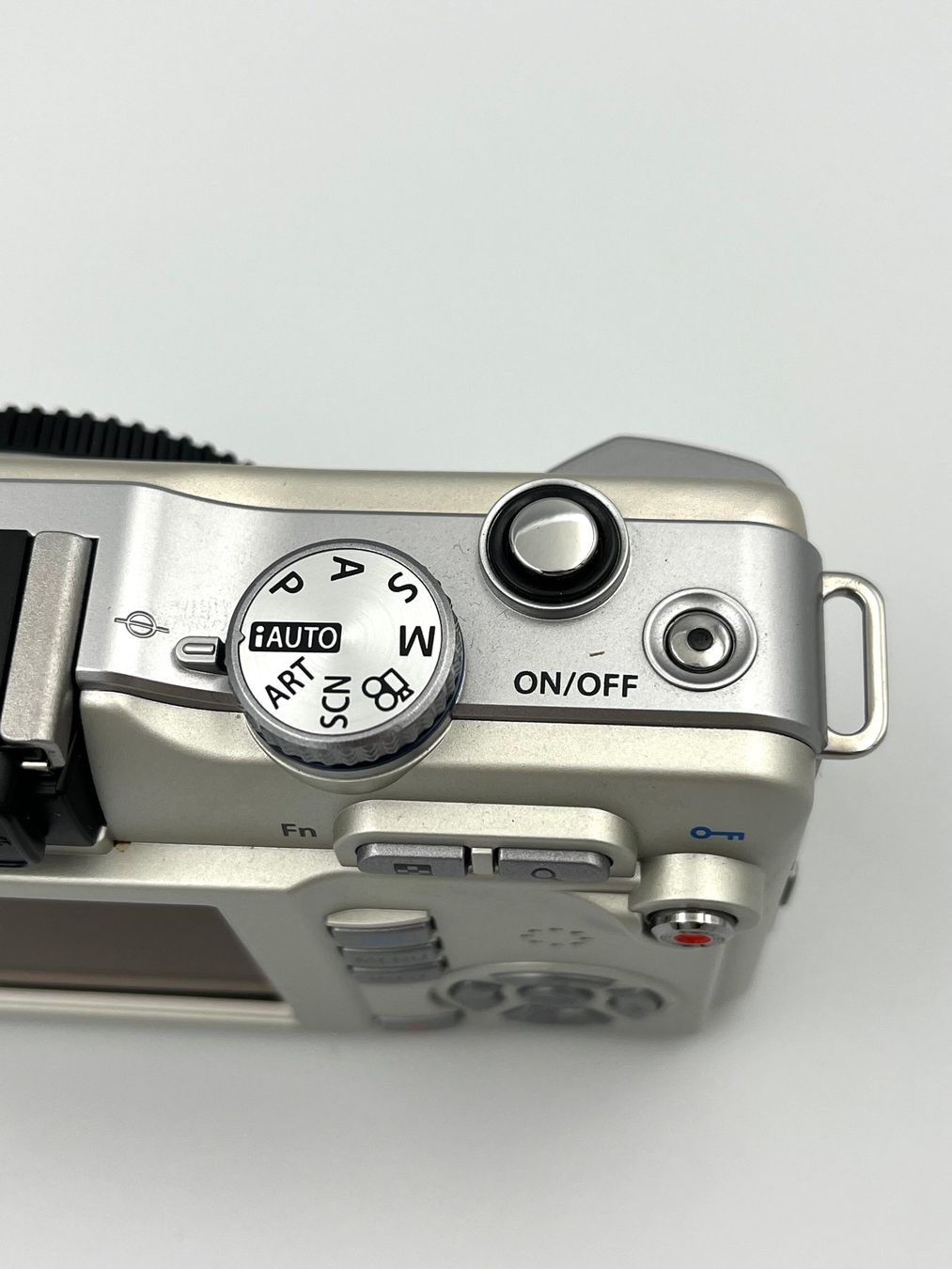 Olympus Kamera: OLYMPUS PEN E-PL1 All in one zoom kit mit Blitz FL-14 – Neu und originalverpackt aus Basel von Xani 6