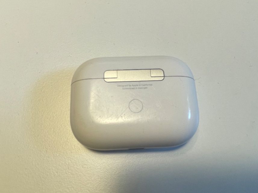 Apple Cuffie: Apple Airpods Pro Ladecase Lightning – Difettoso da Zürich venduto da HZADJW 1