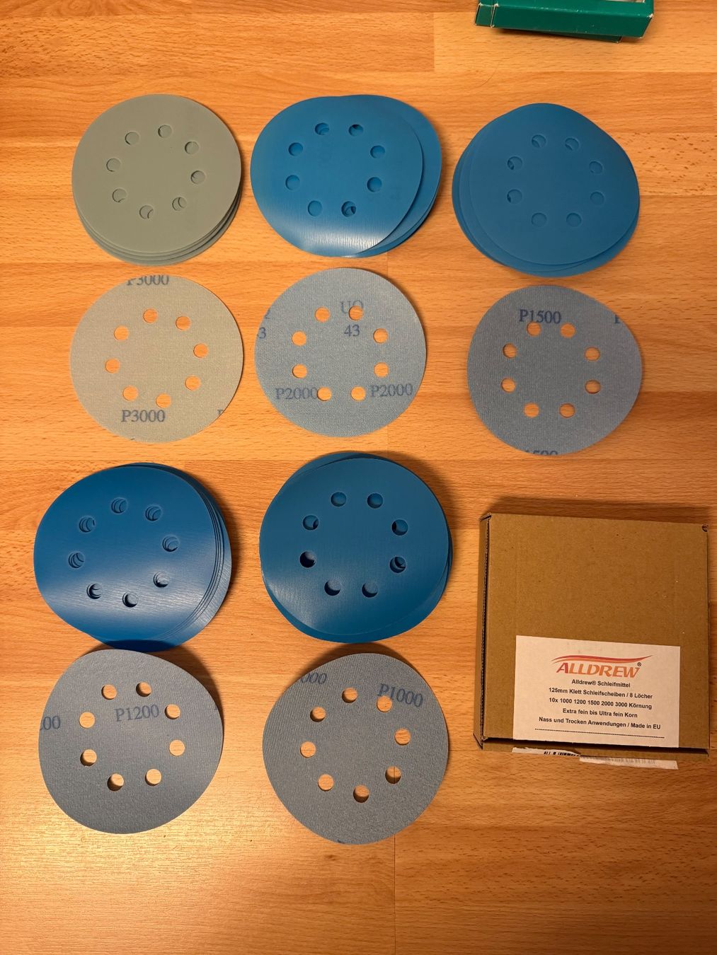 Bosch Smerigliatrici & Lucidatrici: Bosch GEX 18V-125 mit Viel Schleifpapier – Usato da Bubendorf venduto da glitchCat 4