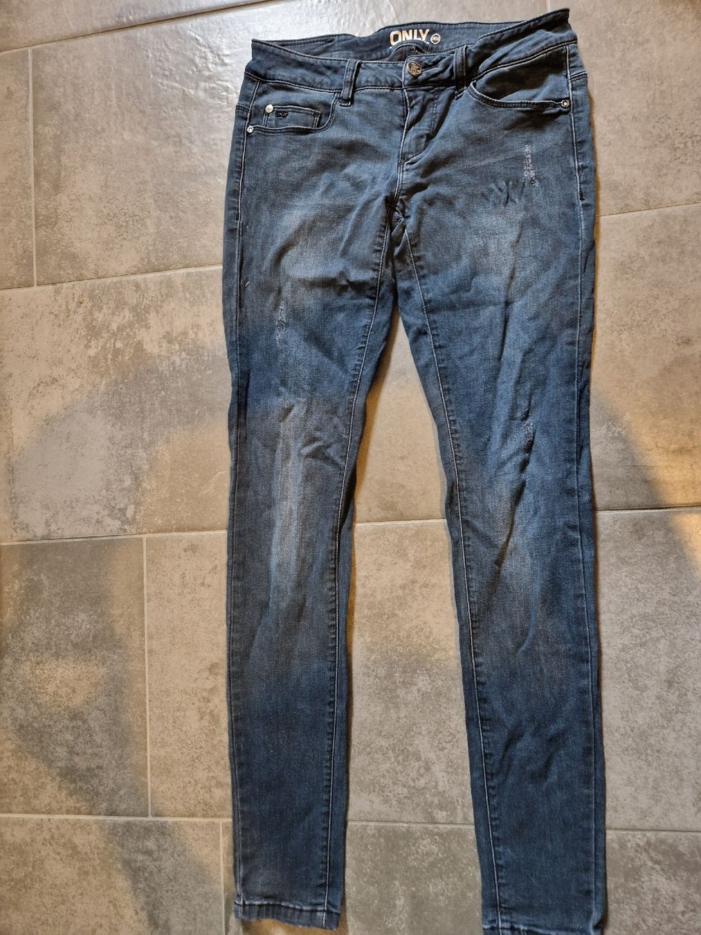 Only Pantaloni: Hüfthose von Only – Usato da Benken venduto da Carmen_9