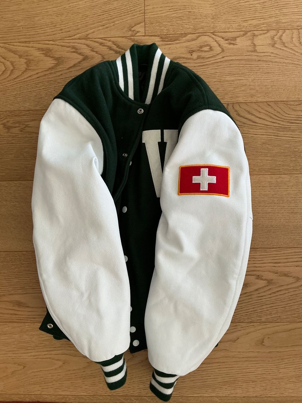 Giacche: College Jacket – Nuovo (secondo la descrizione) da Genève venduto da mario2211 3