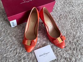 Original Salvatore Ferragamo "Carla" Pumps Sunset Gr. 6 D