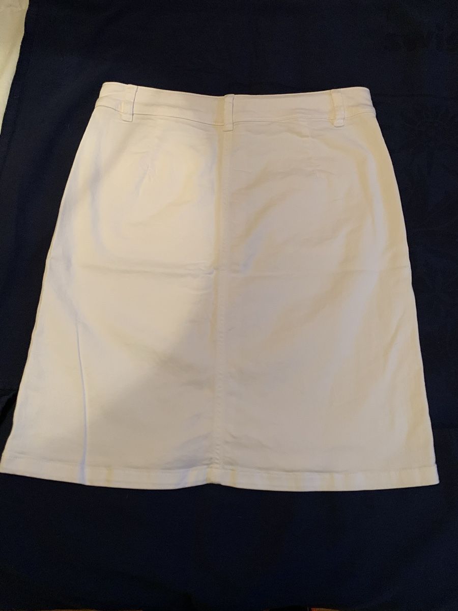 Caroll Gonne: Jupe blanche, boutons, taille 36 – Usato da lausanne venduto da Tigre4 1