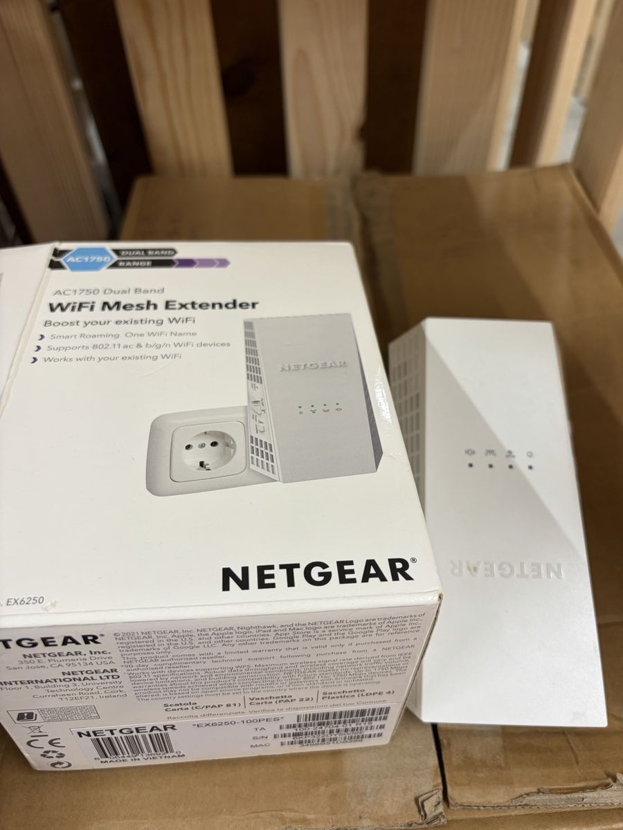 Netgear WiFi: Netgear WiFi Mesh Extender neuwertig – Nuovo (secondo la descrizione) da Gümligen venduto da Monica-h