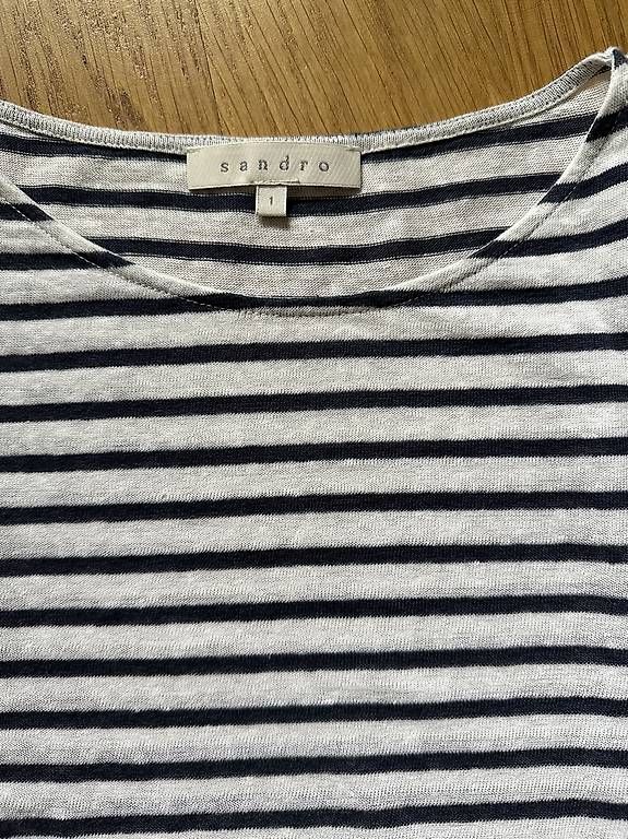 Sandro Tops: Sandro lin – D'occasion à Pully par tarra26 1