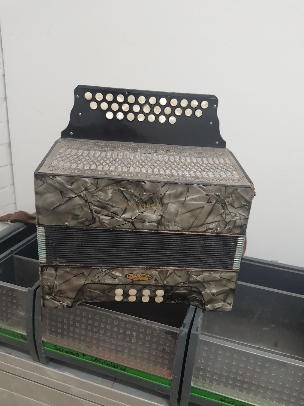 Musikinstrumente: accordéon diatonique 4 voix  – Gebraucht aus Pont-de-la-Morge von Mirabelle0