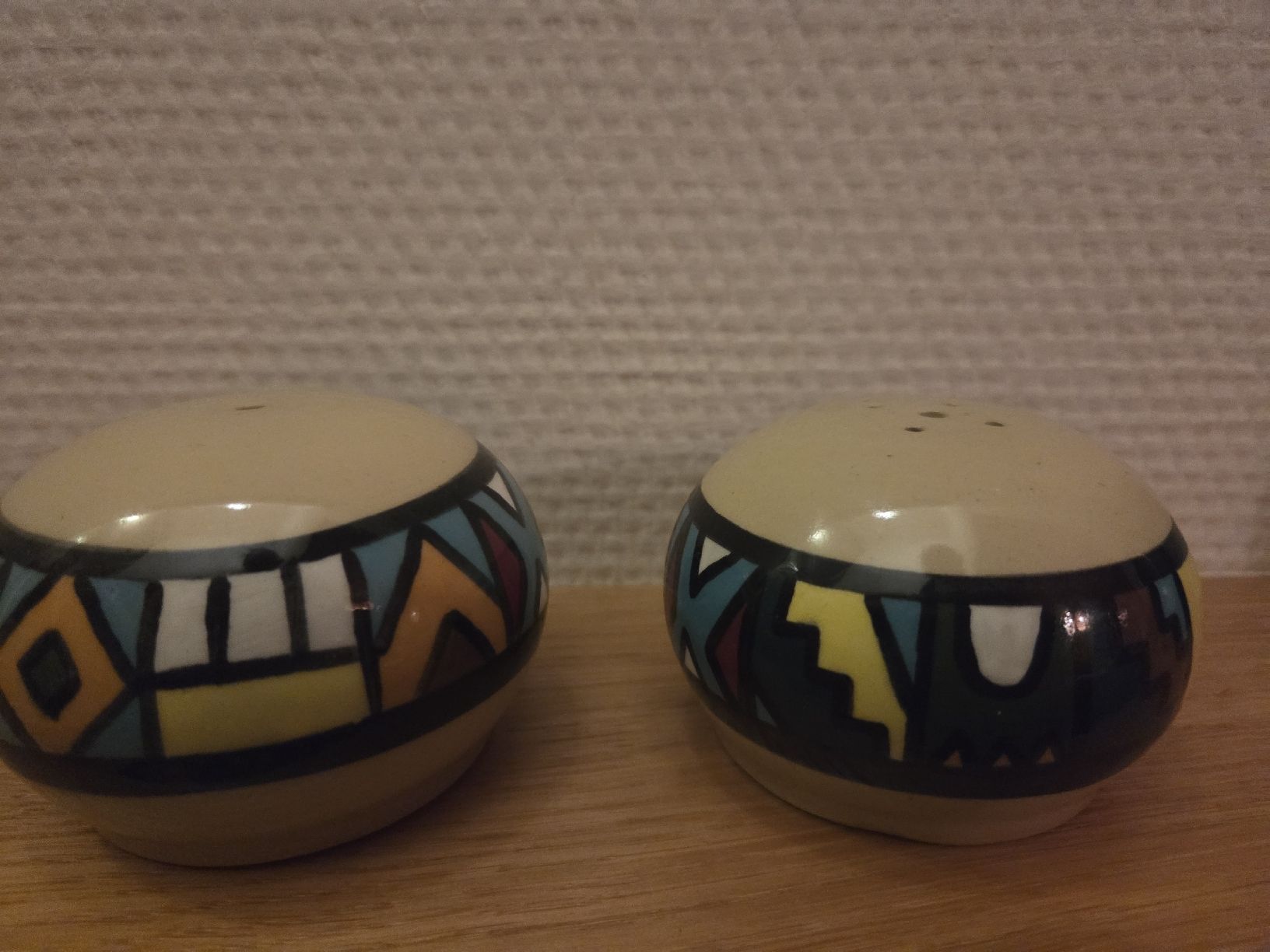 Set di piatti: Salz und Pfeffer Streuer – Usato da Bühler venduto da ros_5qfr 2