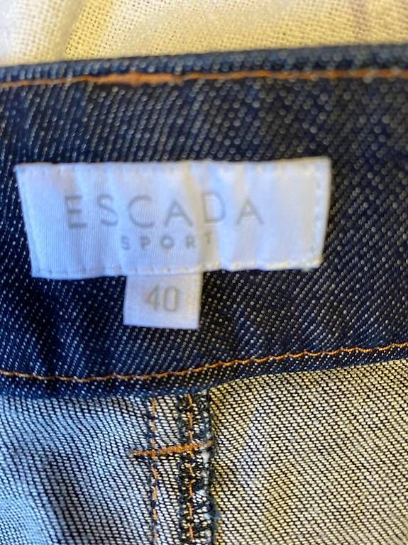 Jeans: ESKADA Sport Jeanshose – Usato da St. Gallen venduto da Konstanza 1