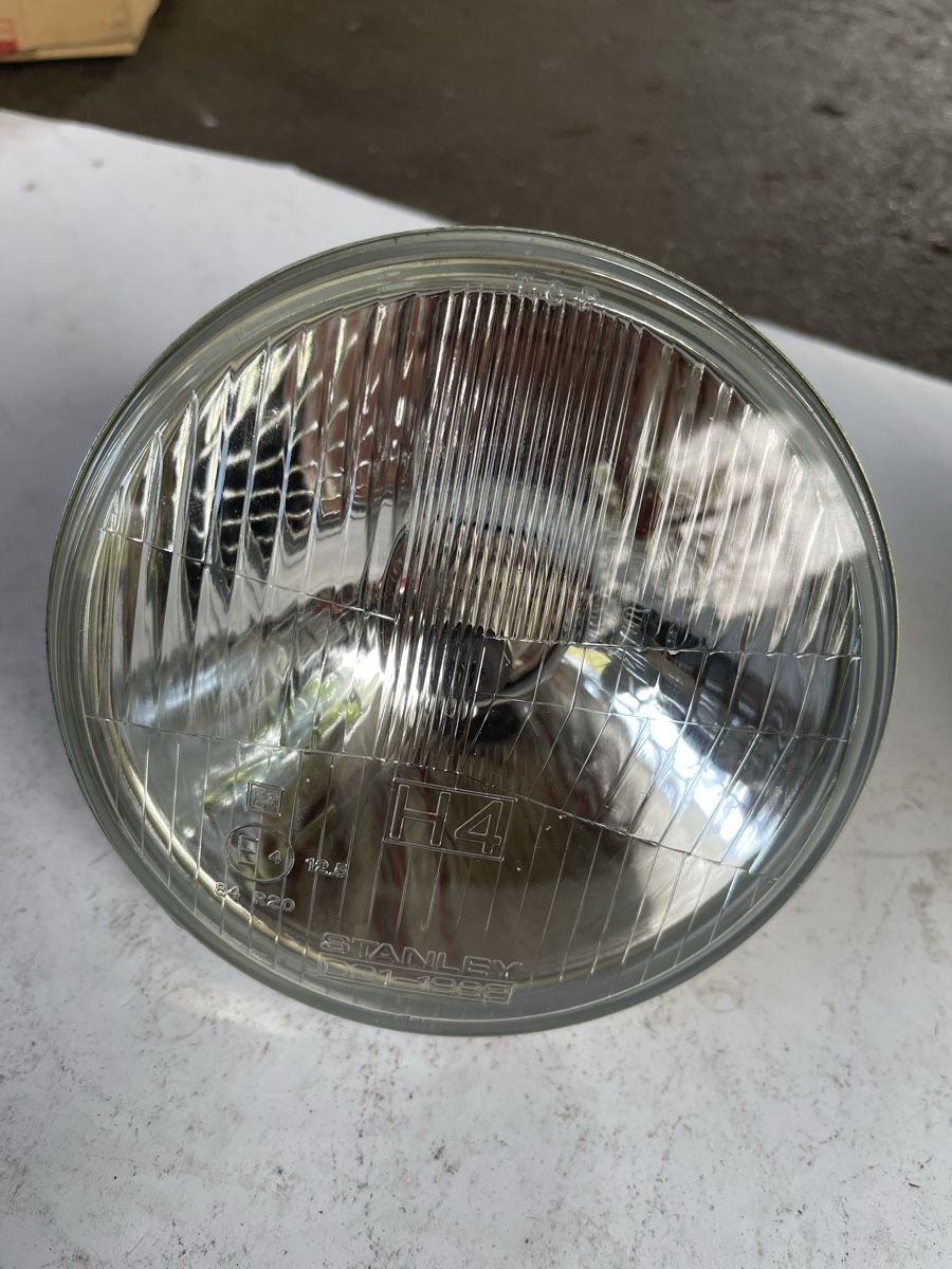 Honda Alle Autoersatzteile: Oldtimer Honda Lampe – Gebraucht aus Altbüron von Garage-Bulak