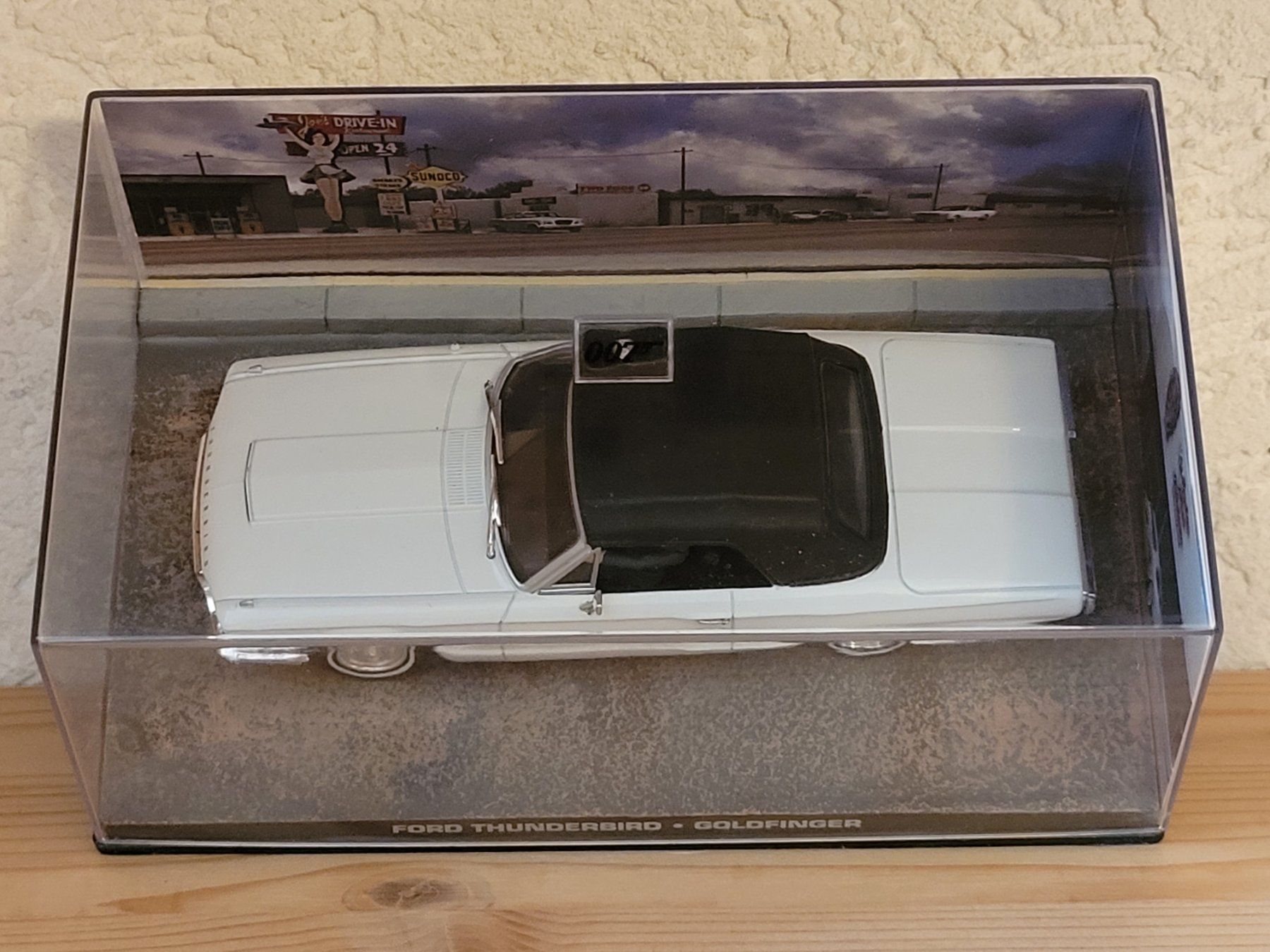 Ford Modellini d'auto: Auto 1:43 - Ford Thunderbird - Diorama James Bond 007 – Nuovo (secondo la descrizione) da Payerne venduto da tintin08 9