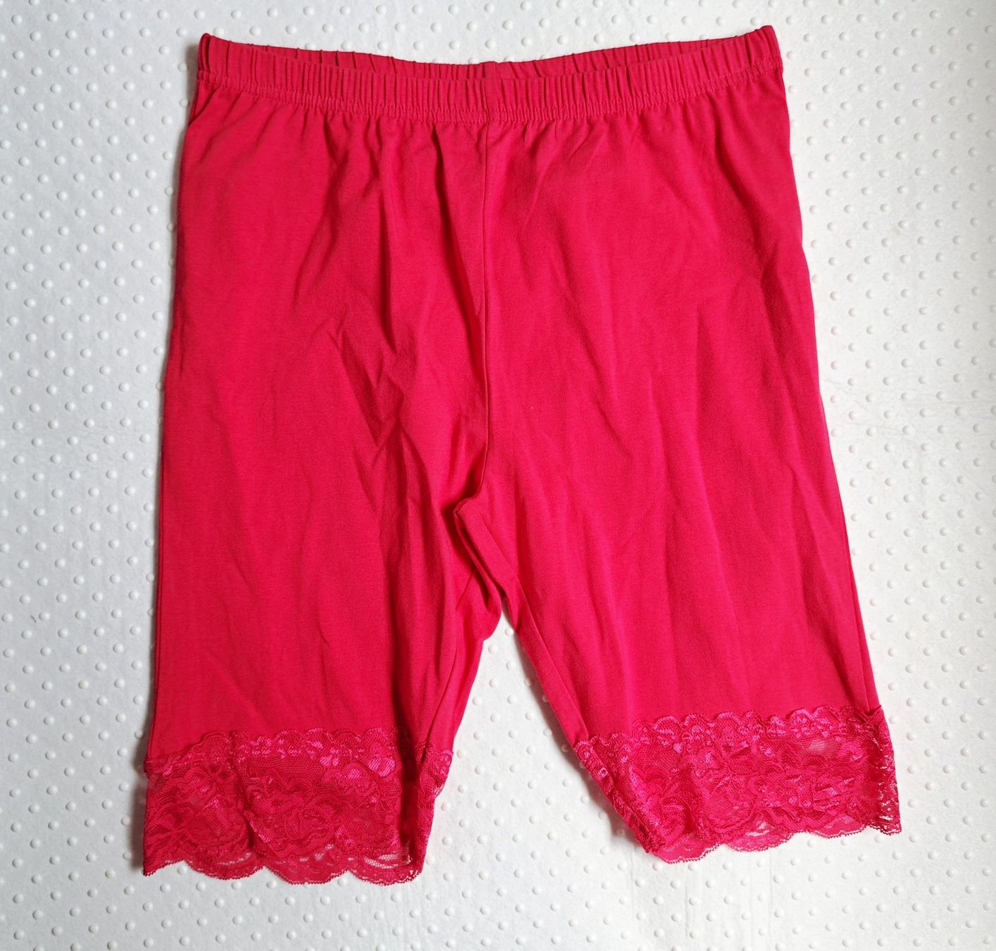 Hosen: Kurze Sommerhose, Caprihose, Gr. S, Spitze – Neu und originalverpackt aus Gysenstein von joshuas81