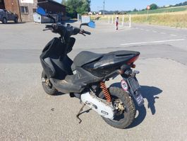 Yamaha YQ 50 Aerox R MBK Booster 2 Tackt Roller scooter 2005