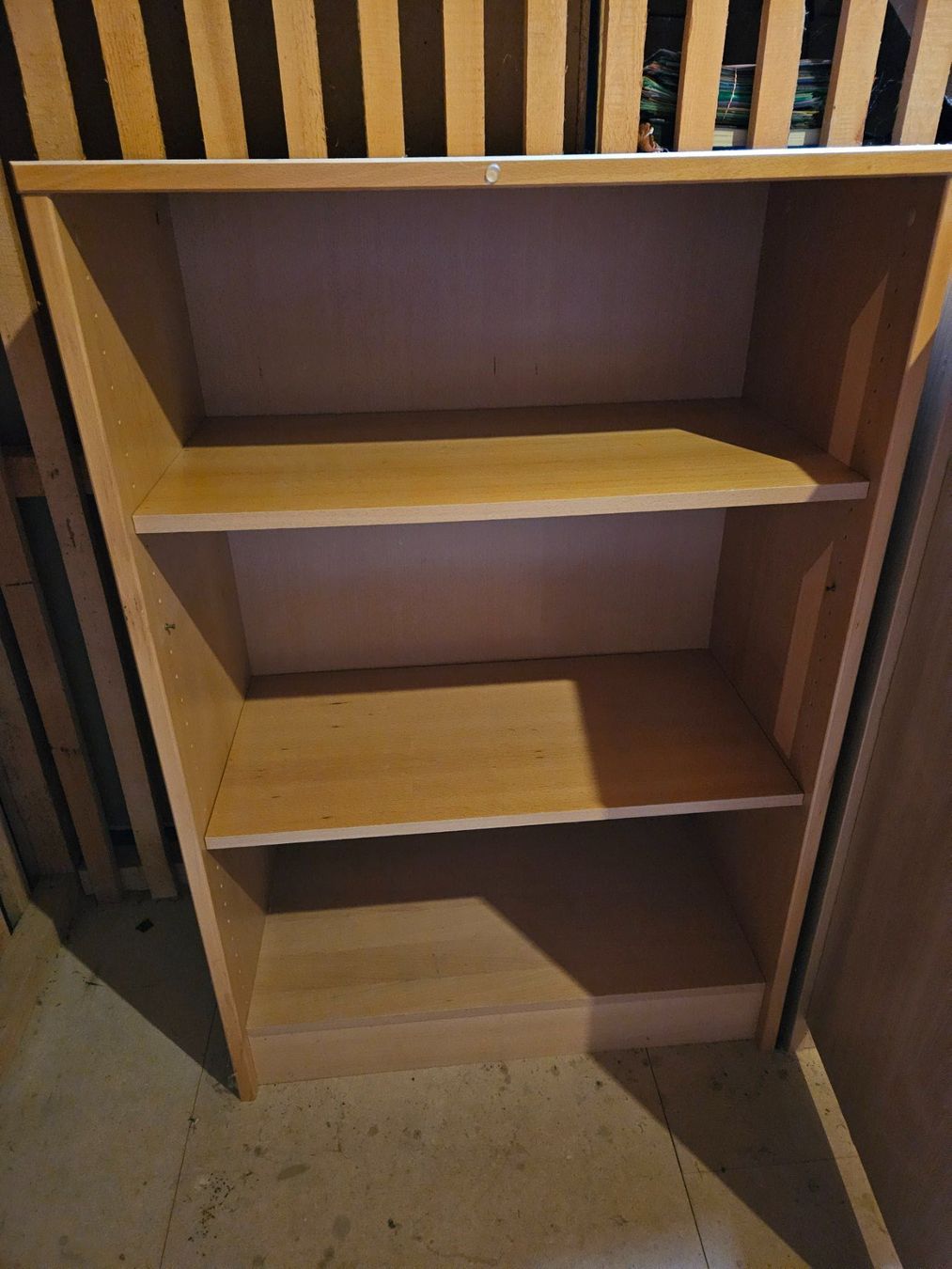 Pfister Scaffali: Regal und kleiner Schrank – Usato da Meilen venduto da tiptopio 1