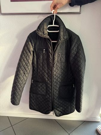 Steppjacke von BC, Gr. 34, schwarz, leichte Uebergangsjacke