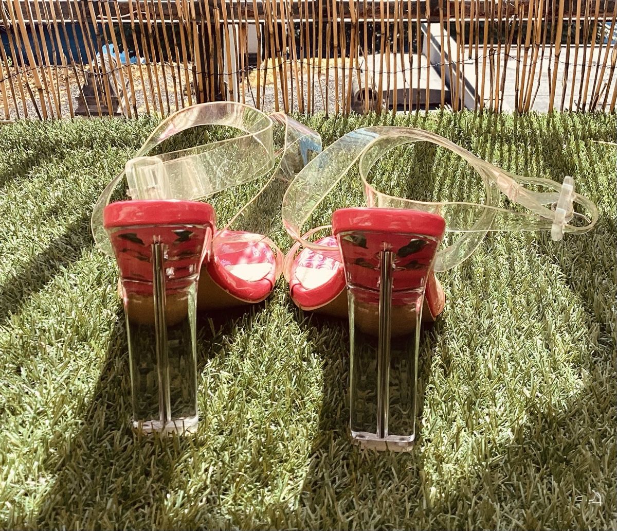 Damenschuhe: Transparente rosa Sommersandalen, Größe 40 – Gebraucht aus Luzern von lei_5btm 5