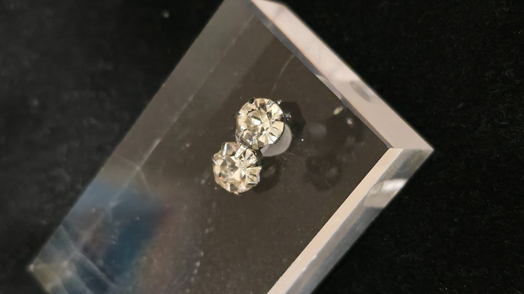 Orecchini pendenti & Orecchini a lobo: Ohrstecker Zirkonia 0,3cm – Nuovo e nell'imballaggio originale da Hemmental venduto da Aureumgold 3