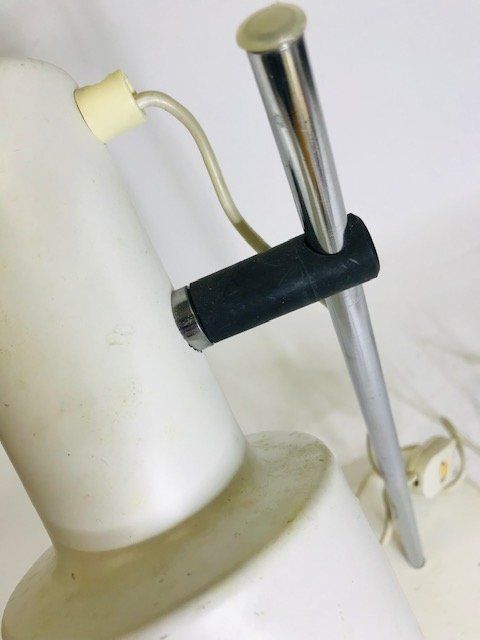 Lampade: Bürotischlampe weiss 60-70er – Usato da Zürich venduto da gigimai67 3