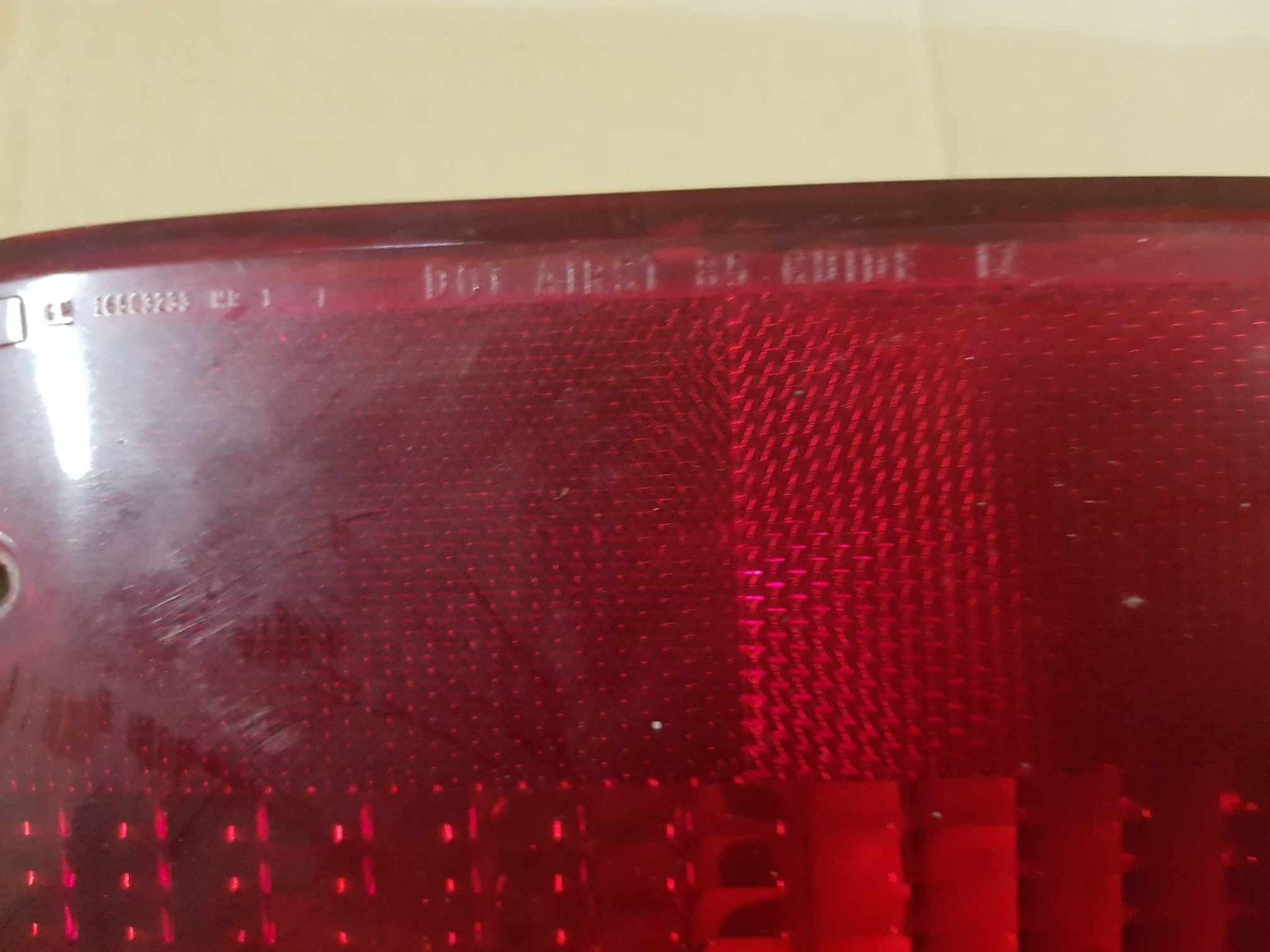 GM Tutti pezzi di ricambio auto: Rücklicht GMC, Chevrolet VAN  links – Usato da Niedergösgen venduto da usc_8fsx 2