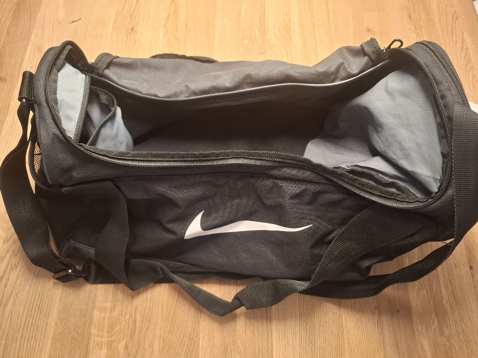 Nike Borse: Sporttasche von Nike – Usato da Basel venduto da pamsi357 1